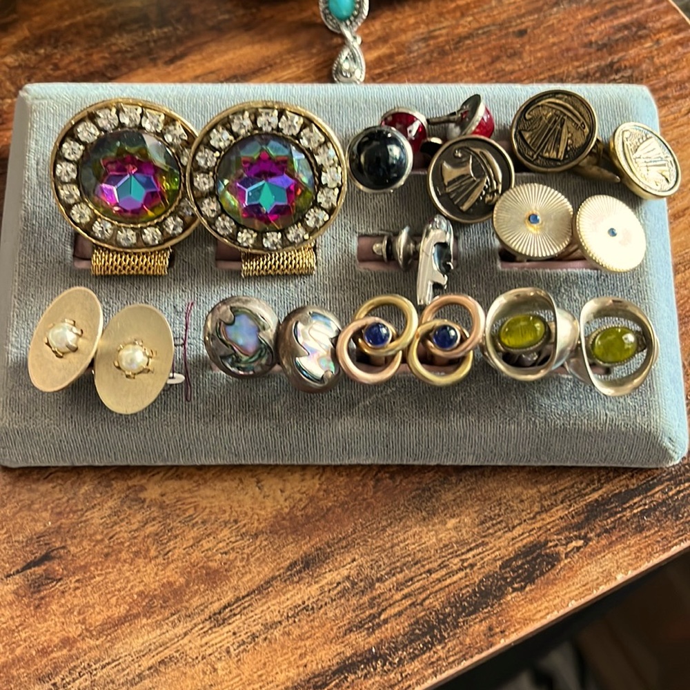 Men’s Vintage Cuff Link individual sets available